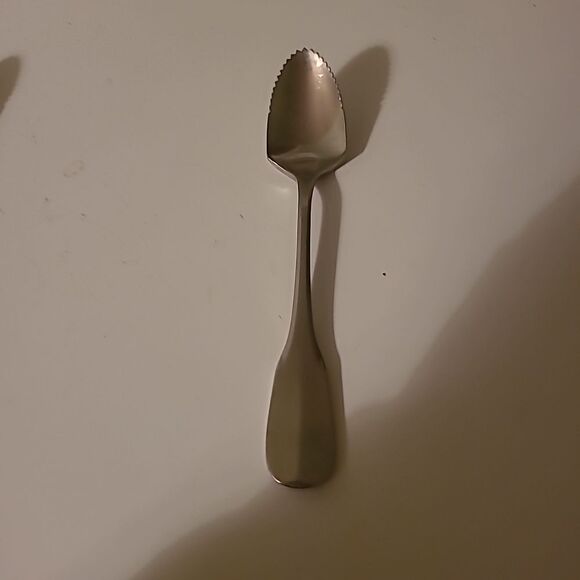 Set of Towle Spoons - Picture 2 of 5